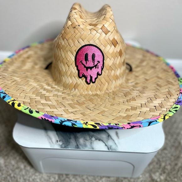 Drippy Smiley Face Straw Hat - Picture 1 of 3